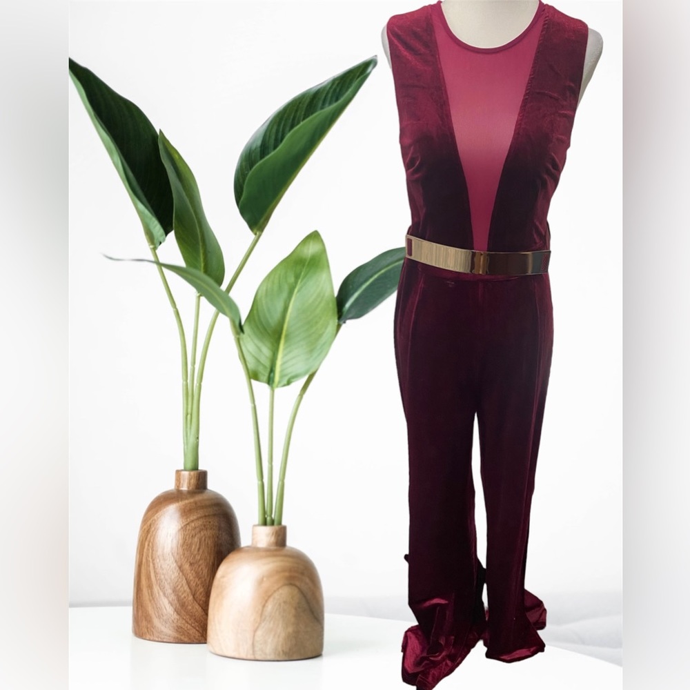 Love Culture Jumpsuit NWT size Large